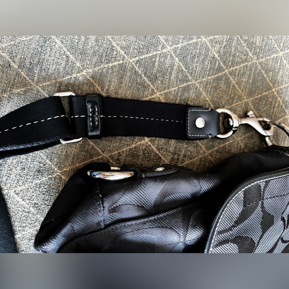 Coach Messenger Bag - Picture 13 of 16